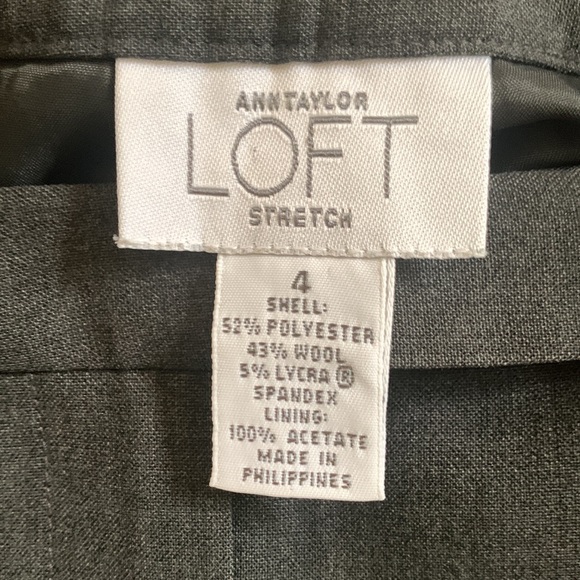 Ann Taylor size 4, stretch , used slacks - Picture 3 of 3